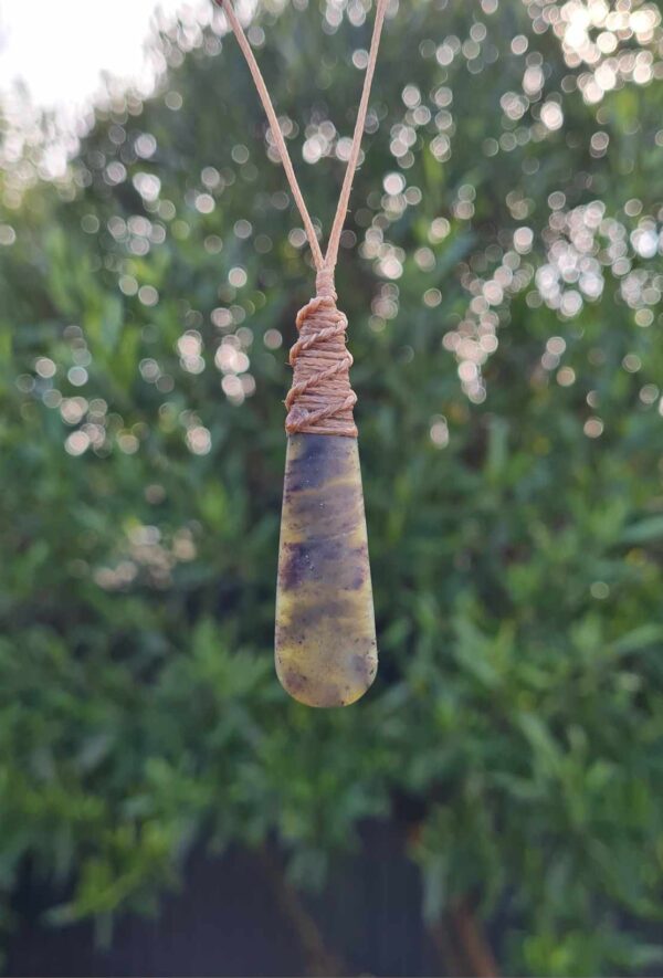 Pounamu Teardrop 30