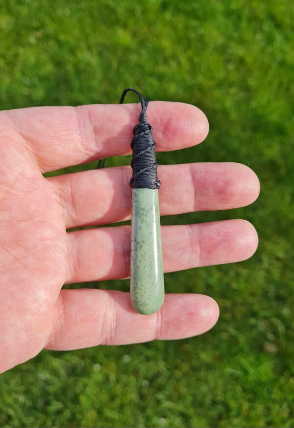 Pounamu Teardrop 28