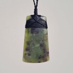 Pounamu Toki 28