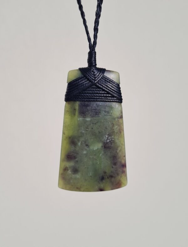 Pounamu Toki 28