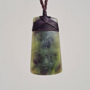 Pounamu Toki 30