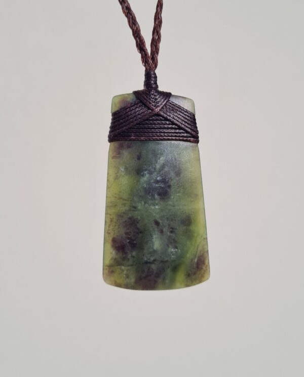 Pounamu Toki 30
