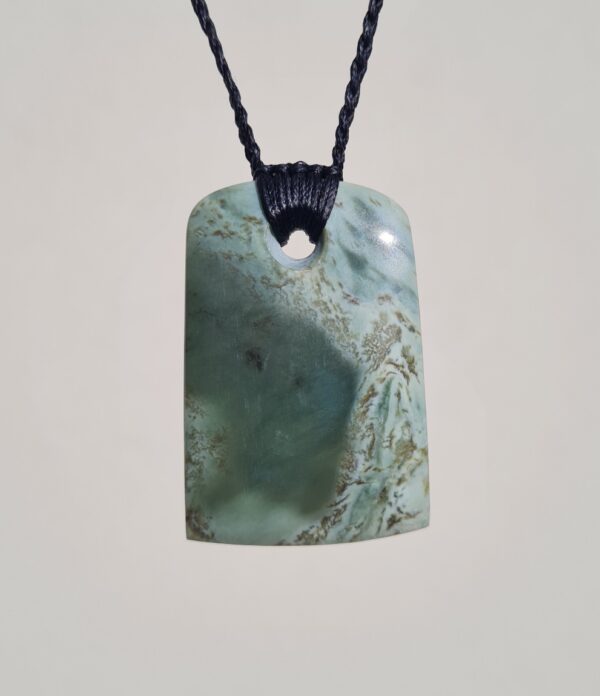 Pounamu Toki 33
