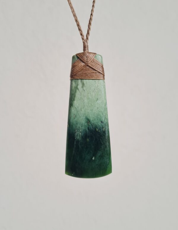 Large Pounamu Toki 27