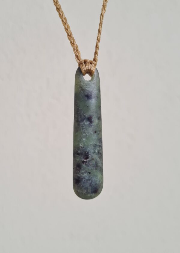 Pounamu Teardrop 64