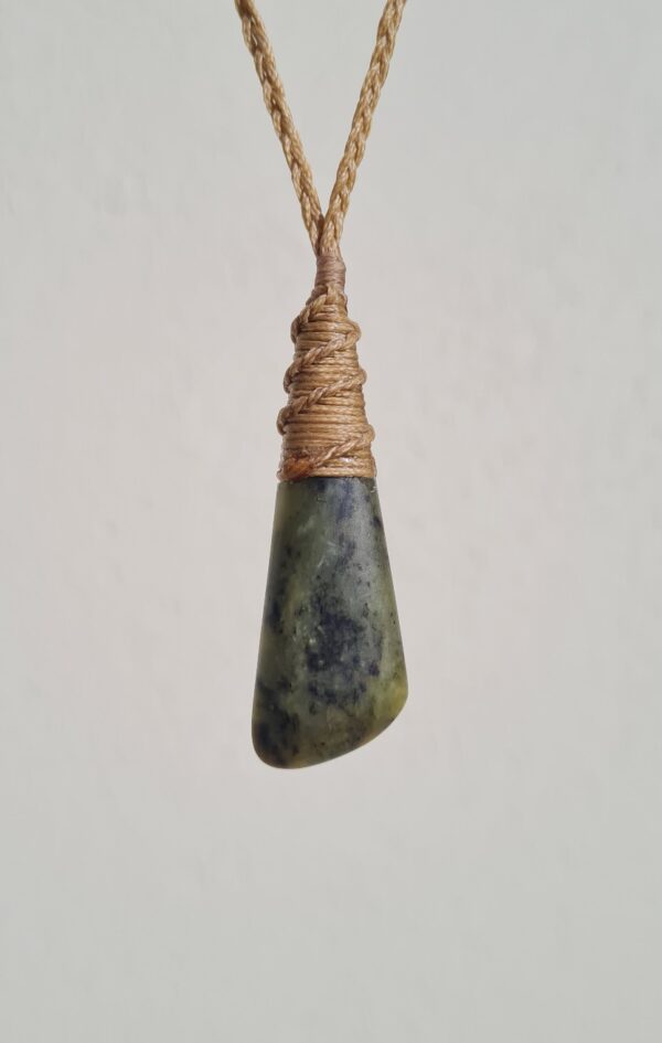 Pounamu Teardrop 72