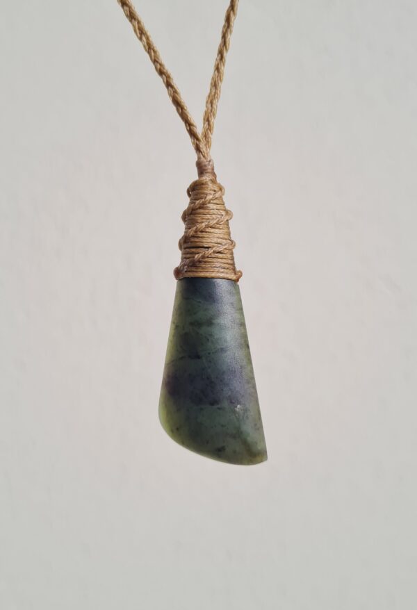 Pounamu Teardrop 74