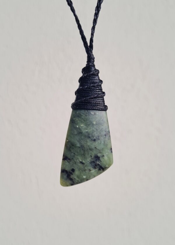 Pounamu Teardrop 77
