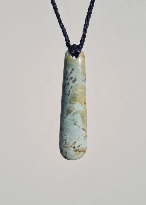 Pounamu Teardrop 78