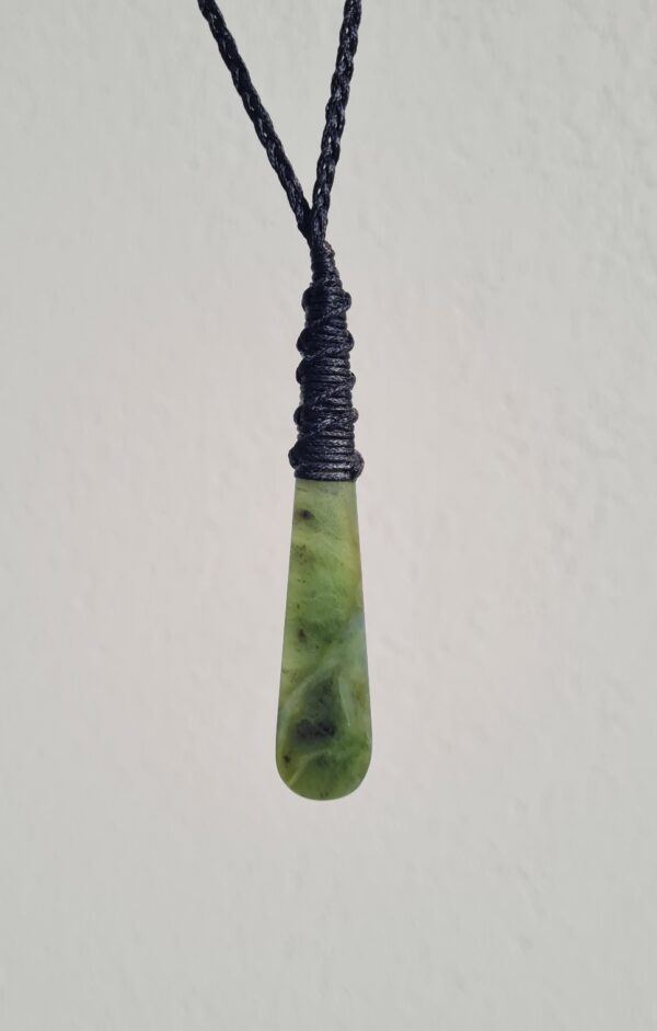 Pounamu Teardrop 82