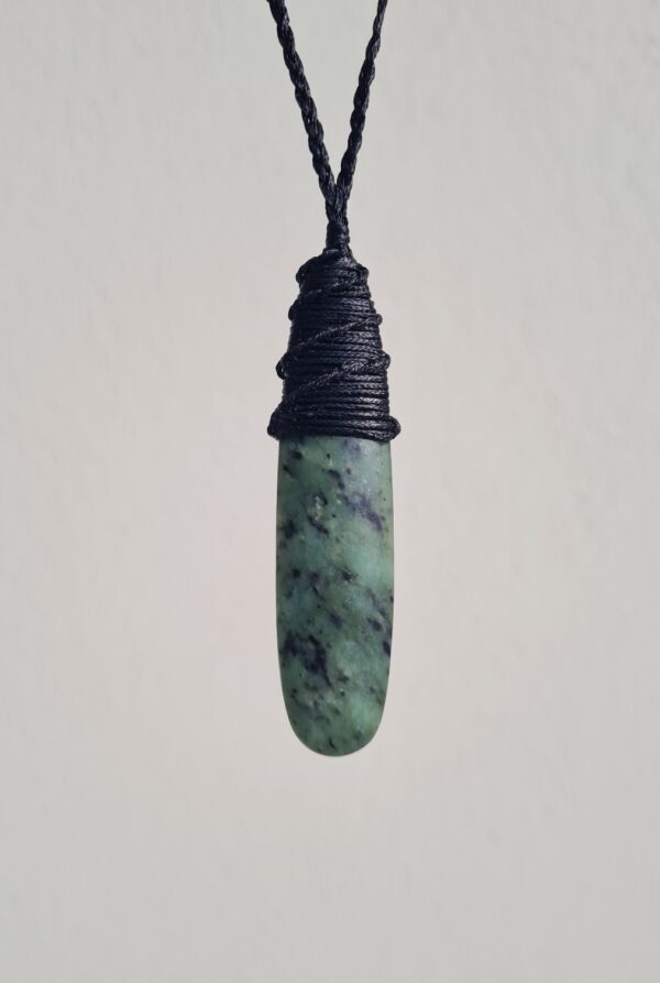 Pounamu Teardrop 86