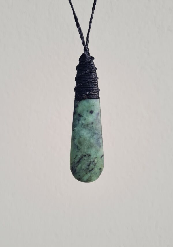 Pounamu Teardrop 90
